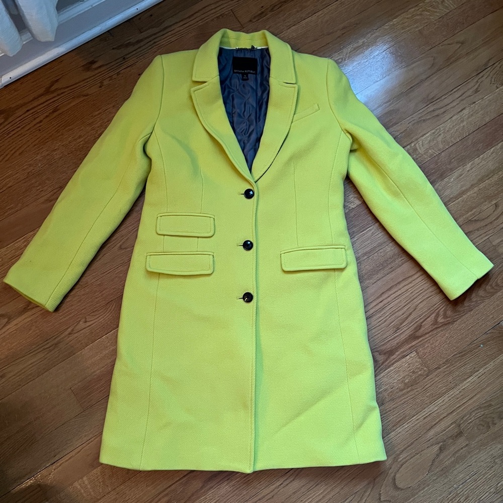 BANANA REPUBLIC lime/neon green coat/jacket. Size S small GREAT CONDITION!!